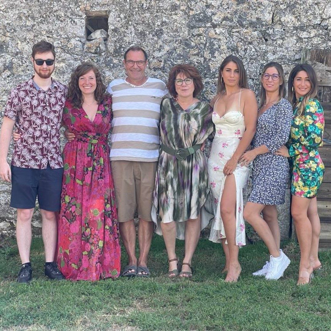 Pochette de la chanson pour Élodie, Cyrielle, Mylène et Loucas